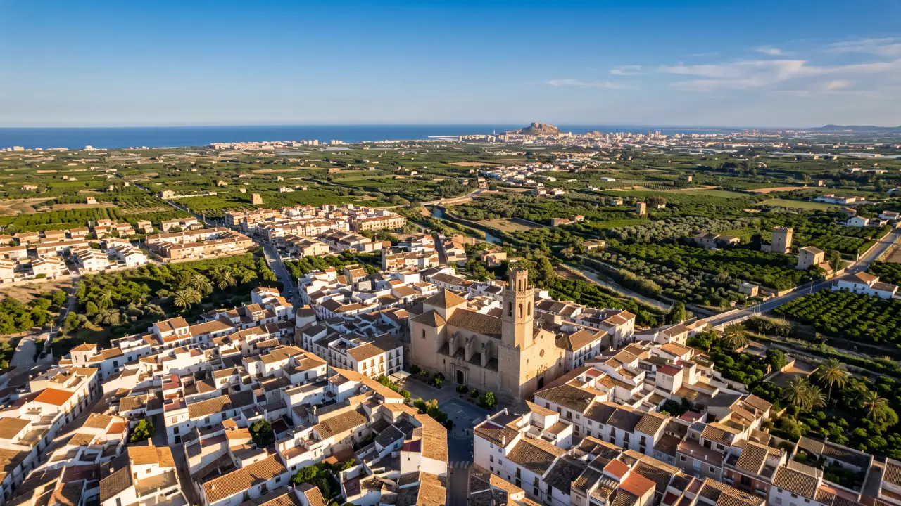 Vue aérienne de Mutxamel sur la côte espagnole