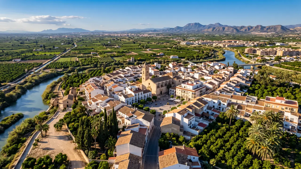 Vue aérienne de Formentera Del Segura sur la côte espagnole