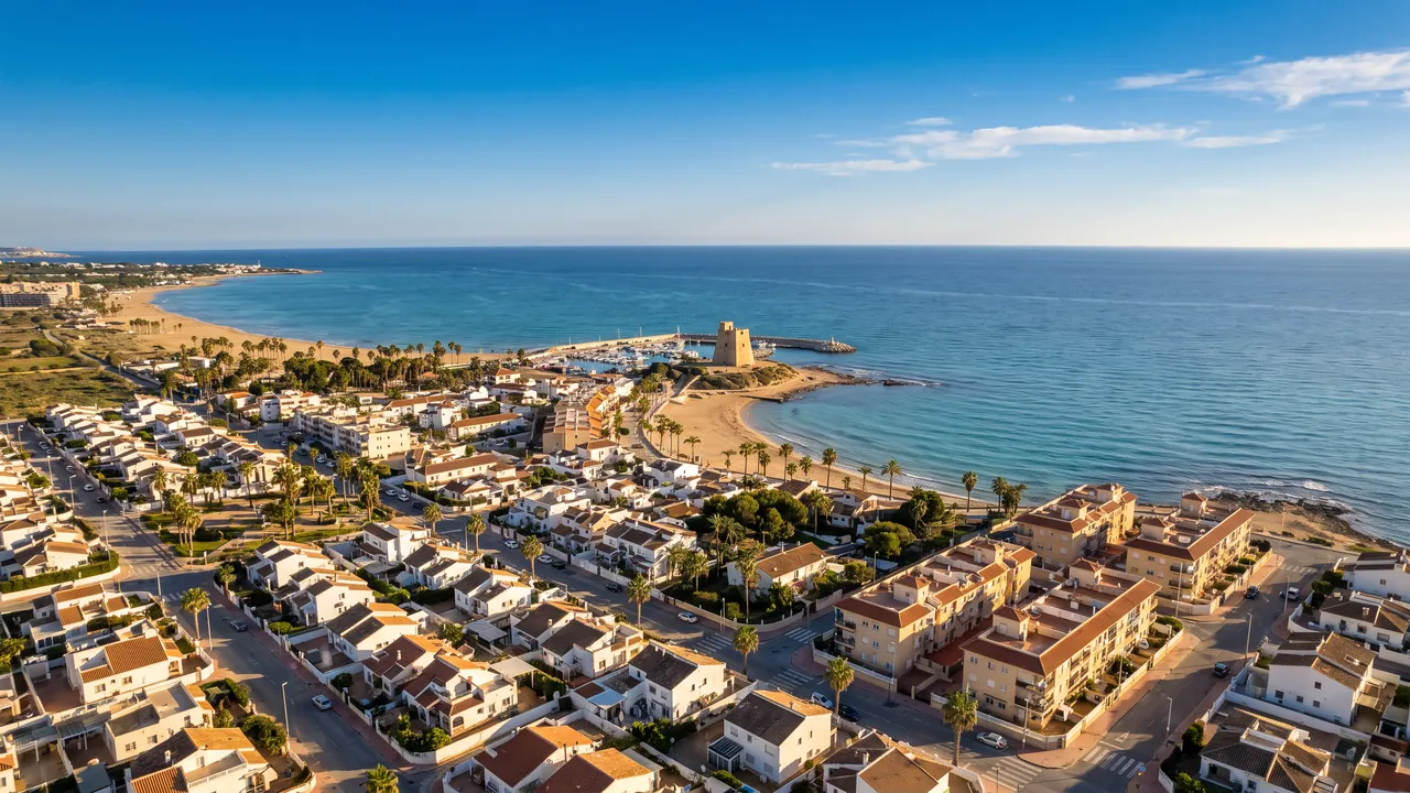 Luchtfoto van Pilar De La Horadada aan de Spaanse kust