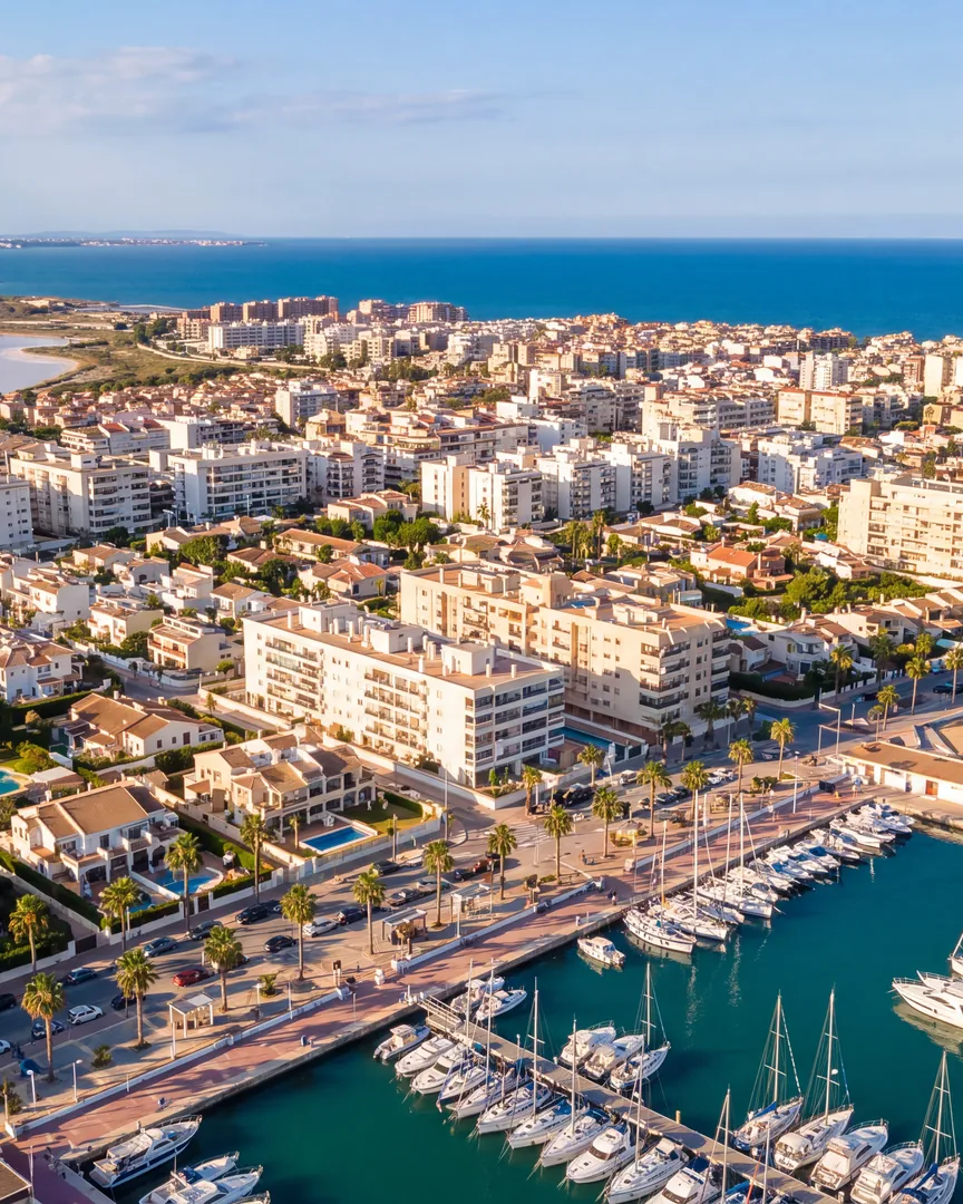 Luchtfoto van Torrevieja aan de Spaanse kust