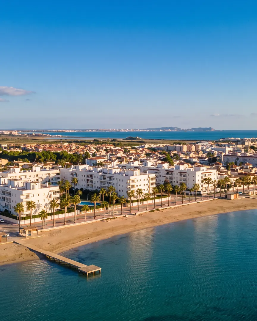 Luchtfoto van Los Alcázares aan de Spaanse kust