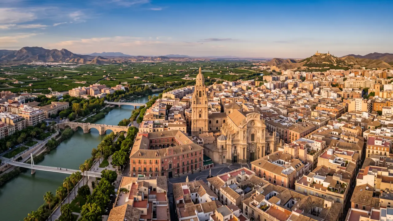 Luchtfoto van Murcia aan de Spaanse kust
